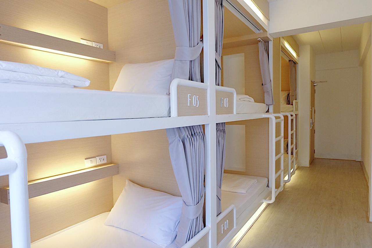 About A Bed Hostel Chiangmai Chiang Mai Exteriör bild